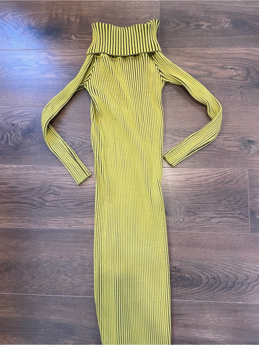 NWOT Ribbed Off-Shoulder Long Sleeve Knit Dress in Chartreuse